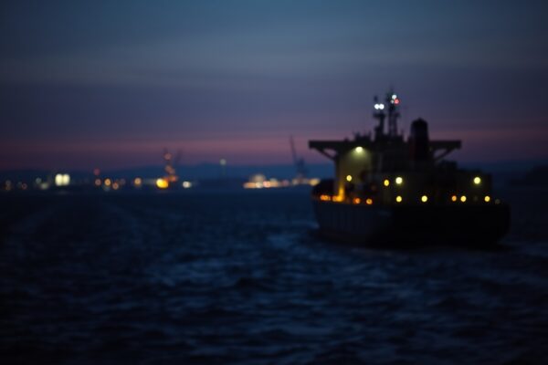 Gold Plummets $108 as Iran Rejects Talks, Hormuz Strait Remains Shut